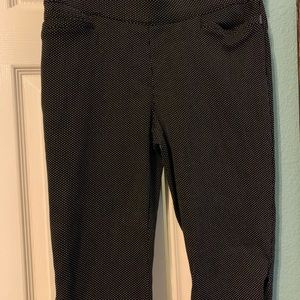 Cute work polka dotted capris